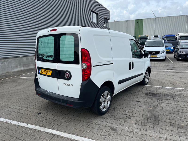 Fiat Dobló Cargo 1.3 MultiJet / NL Van - Легковой фургон: фото 4 Fiat Dobló Cargo 1.3 MultiJet / NL Van - Легковой фургон: фото 4