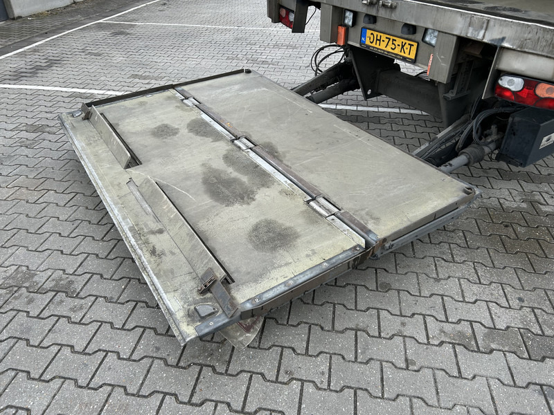 H.T.F. HZO 39 / Carrier Vector 1800 Frigo / Flowers / Loadlift 2500 kg / NL Trailer - Полуприцеп-рефрижератор: фото 5 H.T.F. HZO 39 / Carrier Vector 1800 Frigo / Flowers / Loadlift 2500 kg / NL Trailer - Полуприцеп-рефрижератор: фото 5