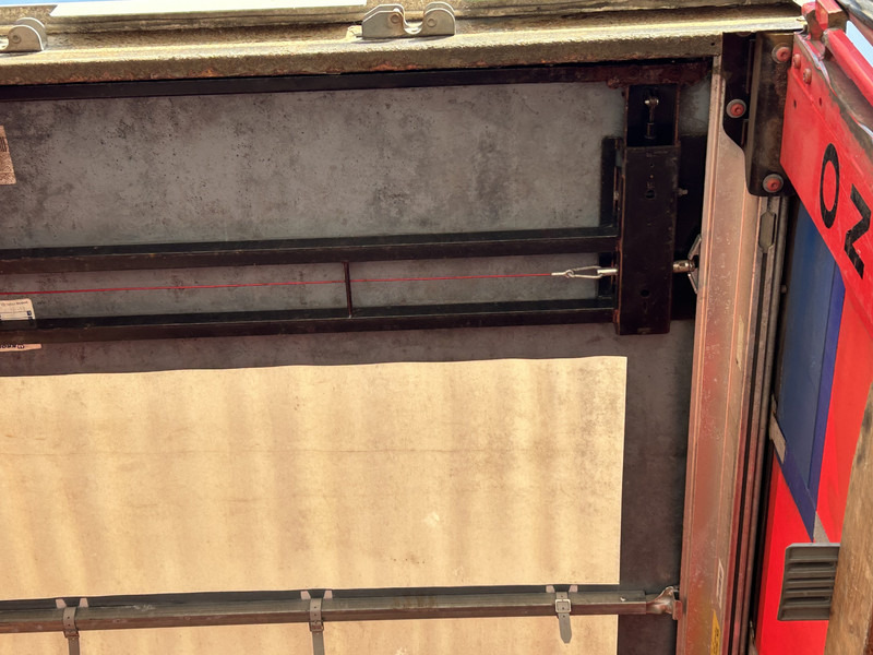 Krone Profi Liner / Curtainside / BPW Drum / NL Trailer - Тентованный полуприцеп: фото 4 Krone Profi Liner / Curtainside / BPW Drum / NL Trailer - Тентованный полуприцеп: фото 4