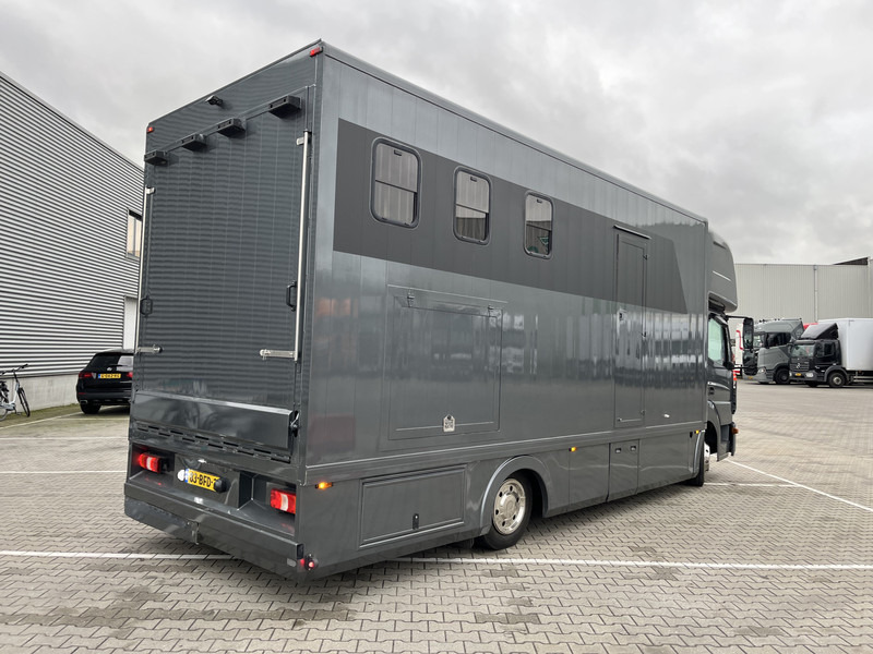 Mercedes-Benz Atego 816 / Horse Truck - 3 Horses / Camper / NL Truck - Прицеп-коневоз: фото 2 Mercedes-Benz Atego 816 / Horse Truck - 3 Horses / Camper / NL Truck - Прицеп-коневоз: фото 2