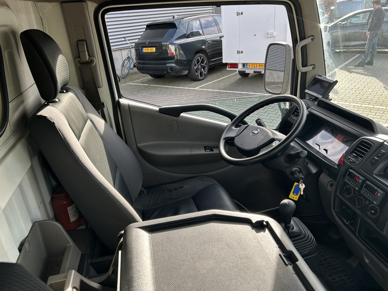 Nissan Cabstar NT400 / Duo Temp Frigo -30 gr / 146 dkm/ Blad - Blad / APK TUV 03-26 - Малотоннажный рефрижератор: фото 3 Nissan Cabstar NT400 / Duo Temp Frigo -30 gr / 146 dkm/ Blad - Blad / APK TUV 03-26 - Малотоннажный рефрижератор: фото 3