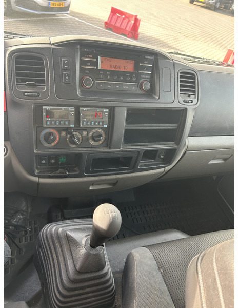 Nissan Cabstar NT400 / Duo Temp Frigo -30 gr / 146 dkm/ Blad - Blad / APK TUV 03-26 - Малотоннажный рефрижератор: фото 5 Nissan Cabstar NT400 / Duo Temp Frigo -30 gr / 146 dkm/ Blad - Blad / APK TUV 03-26 - Малотоннажный рефрижератор: фото 5