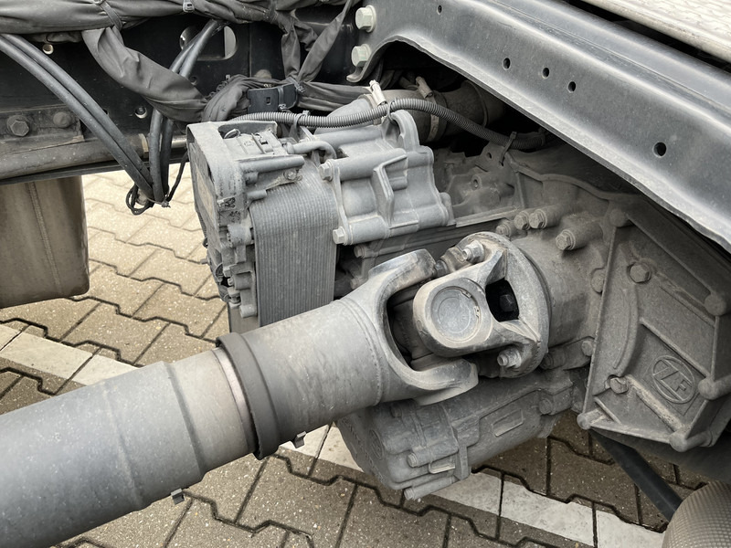 Тягач MAN TGX 18.470 GX / ZF Retarder / Full LED / 2 Tanks / APK TUV 01-26: фото 11 Тягач MAN TGX 18.470 GX / ZF Retarder / Full LED / 2 Tanks / APK TUV 01-26: фото 11