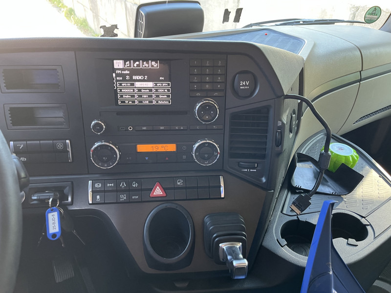 Mercedes-Benz Actros 1842 Streamspace / 840 dkm / 2 Tanks / NL Truck - Тягач: фото 5 Mercedes-Benz Actros 1842 Streamspace / 840 dkm / 2 Tanks / NL Truck - Тягач: фото 5