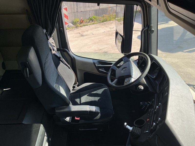 Mercedes-Benz Actros 1842 Streamspace / 870 dkm / 2 Tanks / NL Truck - Тягач: фото 3 Mercedes-Benz Actros 1842 Streamspace / 870 dkm / 2 Tanks / NL Truck - Тягач: фото 3