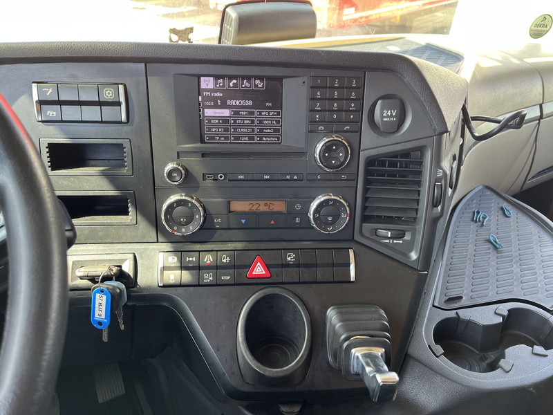 Mercedes-Benz Actros 1842 Streamspace / 871 dkm / 2 Tanks / NL Truck - Тягач: фото 5 Mercedes-Benz Actros 1842 Streamspace / 871 dkm / 2 Tanks / NL Truck - Тягач: фото 5