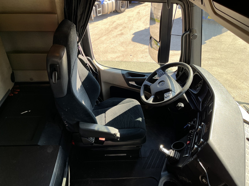 Mercedes-Benz Actros 1842 Streamspace / 937 dkm / 2 Tanks / NL Truck / 6x in stock - Тягач: фото 3 Mercedes-Benz Actros 1842 Streamspace / 937 dkm / 2 Tanks / NL Truck / 6x in stock - Тягач: фото 3