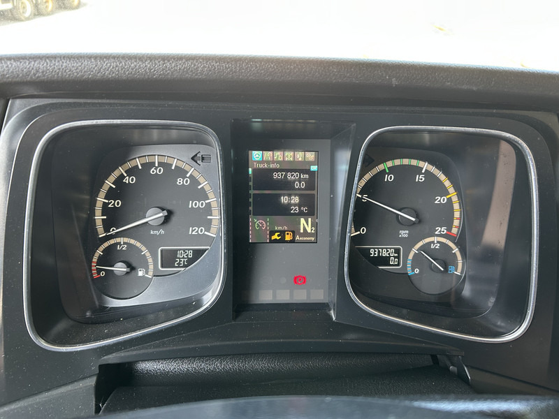 Mercedes-Benz Actros 1842 Streamspace / 937 dkm / 2 Tanks / NL Truck - Тягач: фото 4 Mercedes-Benz Actros 1842 Streamspace / 937 dkm / 2 Tanks / NL Truck - Тягач: фото 4
