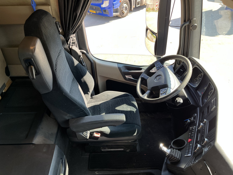 Mercedes-Benz Actros 1842 Streamspace / 945 dkm / 2 Tanks / NL Truck - Тягач: фото 3 Mercedes-Benz Actros 1842 Streamspace / 945 dkm / 2 Tanks / NL Truck - Тягач: фото 3