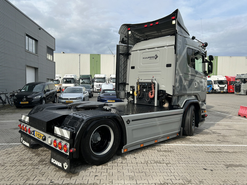 Scania R520 V8 / Showtruck / Buffl Special Interior / Vol Lucht / Retarder - Тягач: фото 2 Scania R520 V8 / Showtruck / Buffl Special Interior / Vol Lucht / Retarder - Тягач: фото 2