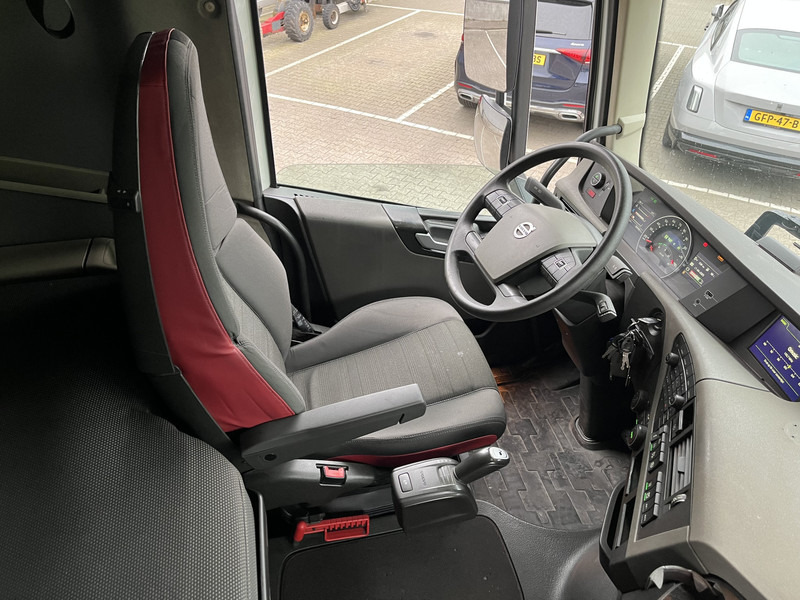 Volvo FH 420 Globetrotter / Dynamic Steering / New Tacho V2 / VEB+ / APK TUV 10-25 - Тягач: фото 3 Volvo FH 420 Globetrotter / Dynamic Steering / New Tacho V2 / VEB+ / APK TUV 10-25 - Тягач: фото 3
