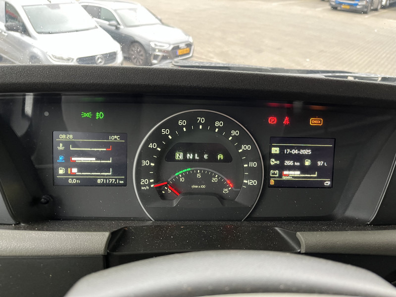 Volvo FH 420 Globetrotter / Dynamic Steering / New Tacho V2 / VEB+ / Stand Klima - Тягач: фото 4 Volvo FH 420 Globetrotter / Dynamic Steering / New Tacho V2 / VEB+ / Stand Klima - Тягач: фото 4