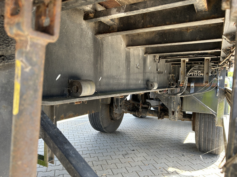 Vogelzang V02 17 30 / Heavy Duty Chassis / 3 axle 10 Ton / Hiab Crane Defect - Полуприцеп бортовой/ Платформа: фото 3 Vogelzang V02 17 30 / Heavy Duty Chassis / 3 axle 10 Ton / Hiab Crane Defect - Полуприцеп бортовой/ Платформа: фото 3