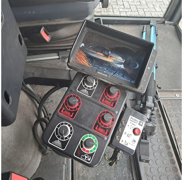 Schmidt CLEANGO 500 CLEANGO 500 - Подметально-уборочная машина: фото 4 Schmidt CLEANGO 500 CLEANGO 500 - Подметально-уборочная машина: фото 4