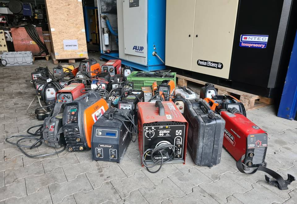 Spawarki invertorowe, używane, uszkodzone - Сварочное оборудование: фото 2 Spawarki invertorowe, używane, uszkodzone - Сварочное оборудование: фото 2