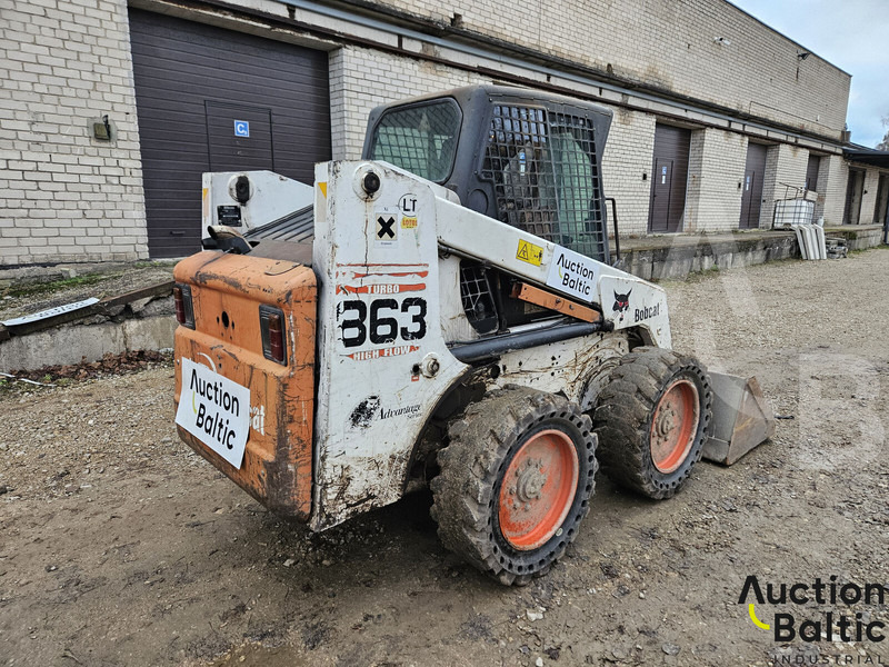 Bobcat 863 H - Мини-погрузчик с бортовым поворотом: фото 3 Bobcat 863 H - Мини-погрузчик с бортовым поворотом: фото 3