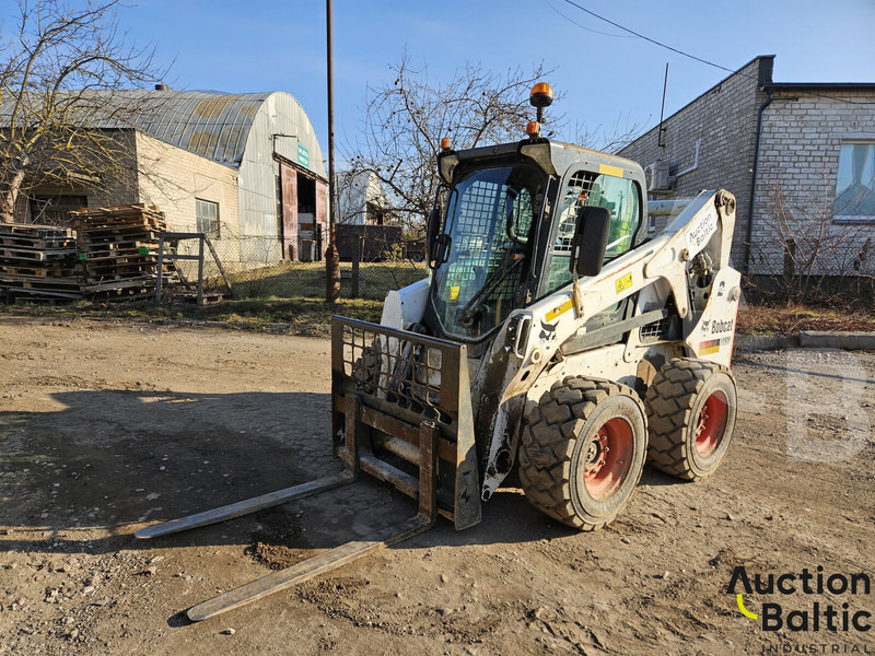 Bobcat S 650 - Мини-погрузчик с бортовым поворотом: фото 2 Bobcat S 650 - Мини-погрузчик с бортовым поворотом: фото 2