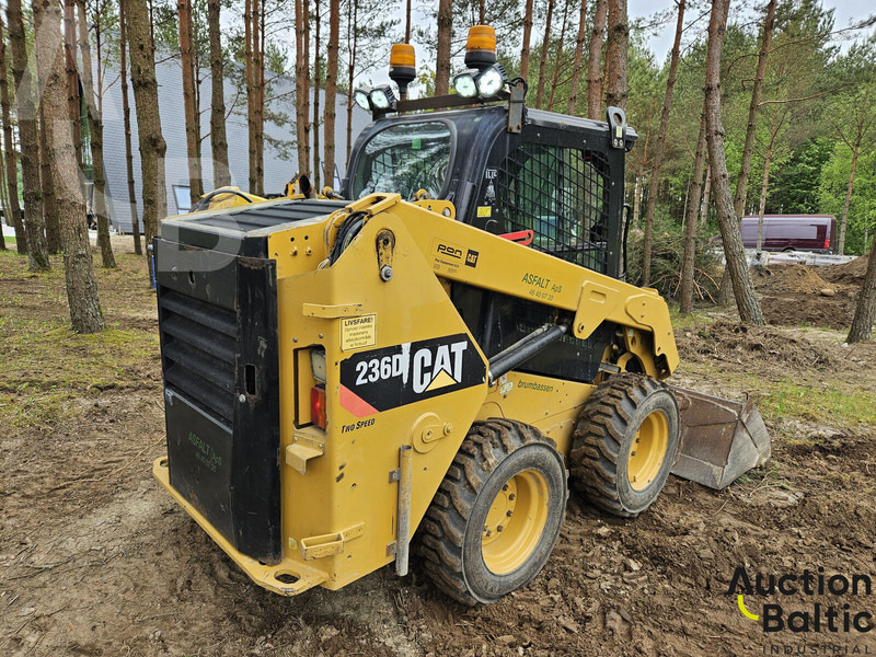 Caterpillar 236 D - Мини-погрузчик с бортовым поворотом: фото 3 Caterpillar 236 D - Мини-погрузчик с бортовым поворотом: фото 3