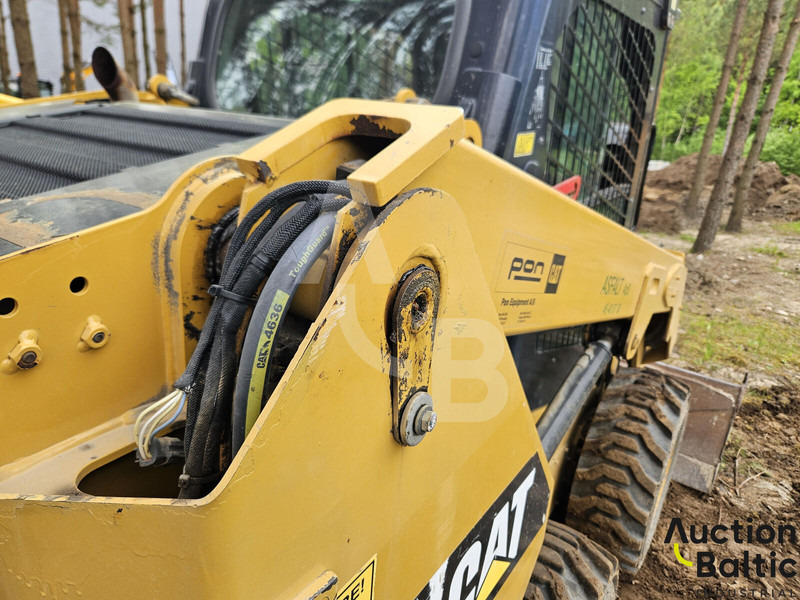 Мини-погрузчик с бортовым поворотом Caterpillar 236 D: фото 13