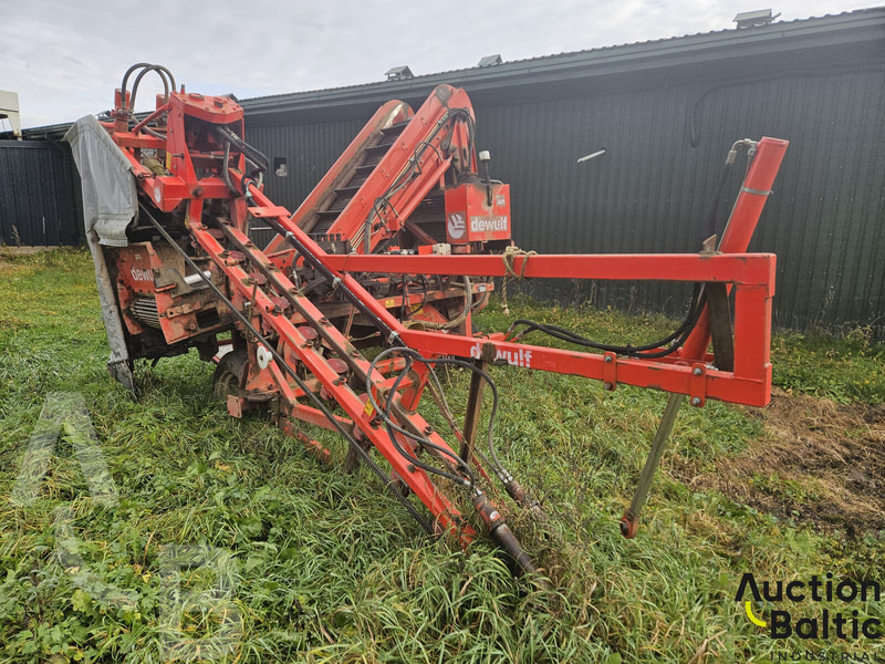 Dewulf P3K - Зерноуборочный комбайн: фото 1 Dewulf P3K - Зерноуборочный комбайн: фото 1