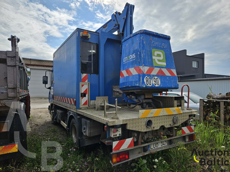 Iveco 100E 18 - Грузовик с подъемником: фото 4 Iveco 100E 18 - Грузовик с подъемником: фото 4