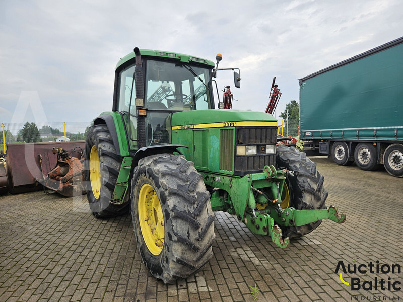John Deere 6810 - Трактор: фото 2 John Deere 6810 - Трактор: фото 2