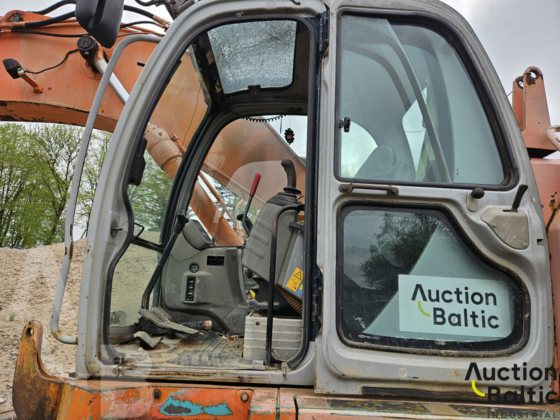 Kobelco SK 235 SR - Гусеничный экскаватор: фото 5 Kobelco SK 235 SR - Гусеничный экскаватор: фото 5