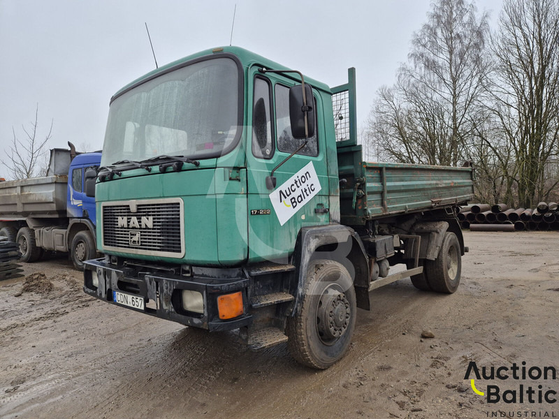 MAN 18.222 - Самосвал: фото 1 MAN 18.222 - Самосвал: фото 1