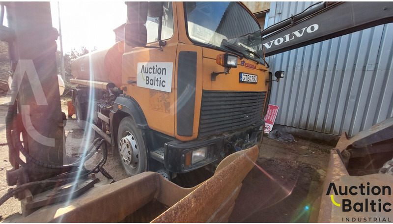 Maz 533731 - Грузовик-цистерна: фото 2 Maz 533731 - Грузовик-цистерна: фото 2