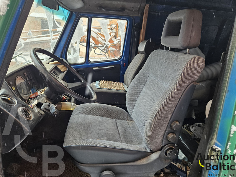 Mercedes-Benz 207D - Легковой фургон: фото 5 Mercedes-Benz 207D - Легковой фургон: фото 5