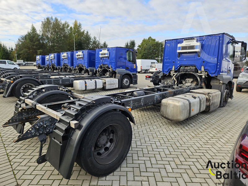 Mercedes-Benz Actros 1843 - Грузовик-шасси: фото 2 Mercedes-Benz Actros 1843 - Грузовик-шасси: фото 2