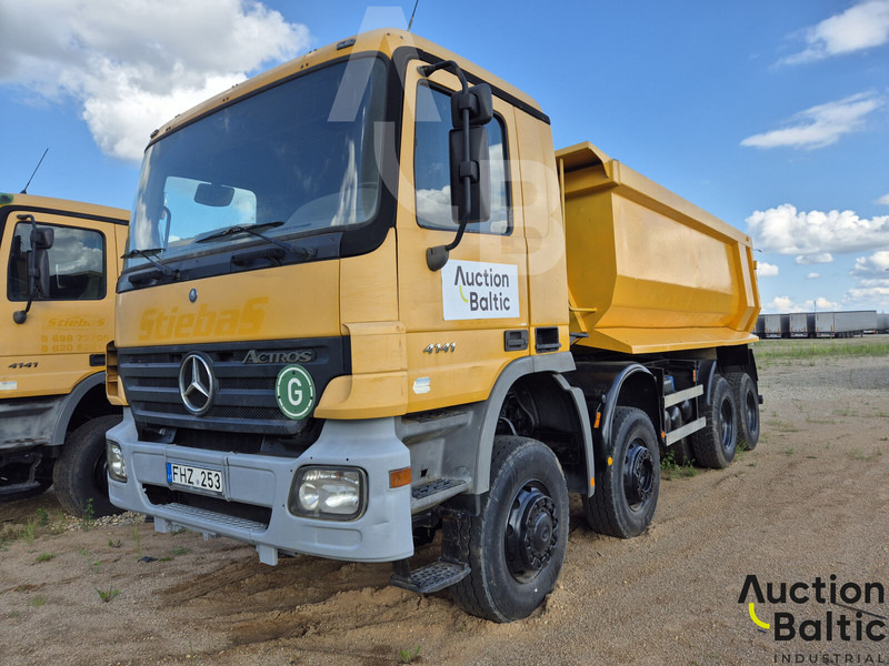 Mercedes-Benz Actros 4141 - Самосвал: фото 2 Mercedes-Benz Actros 4141 - Самосвал: фото 2