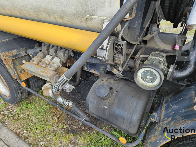 Грузовик-цистерна Renault Midliner S 150: фото 16 Грузовик-цистерна Renault Midliner S 150: фото 16