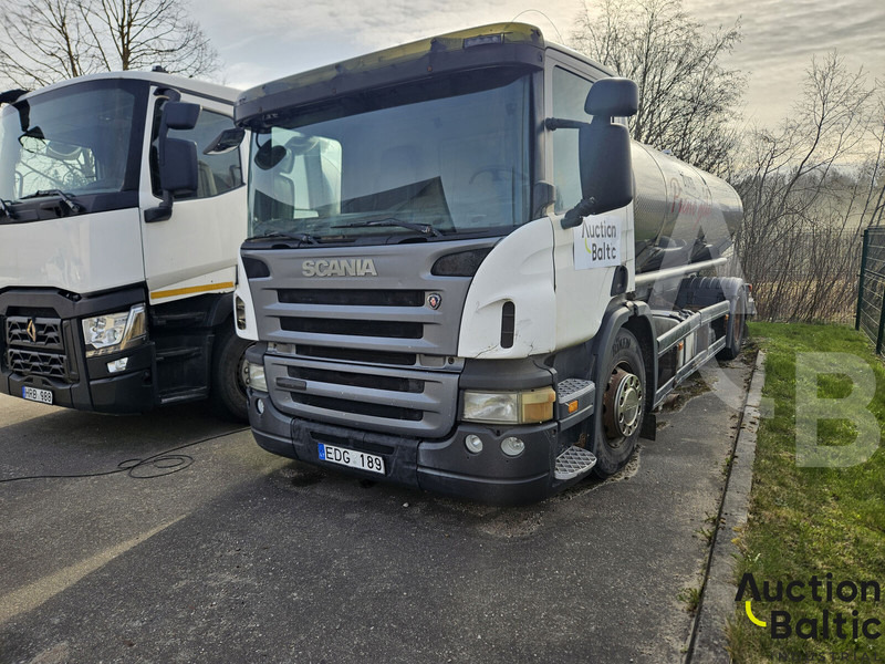 Scania P 230 - Грузовик-цистерна: фото 1 Scania P 230 - Грузовик-цистерна: фото 1