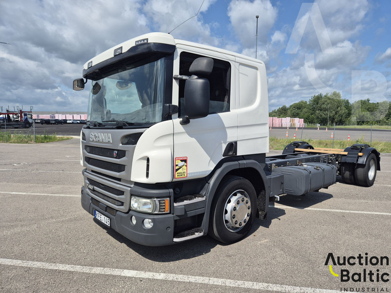 Scania P 450 - Грузовик-шасси: фото 1 Scania P 450 - Грузовик-шасси: фото 1