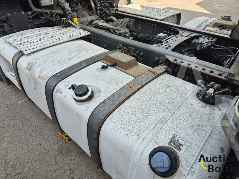 Тягач Mercedes-Benz Actros 1845: фото 16