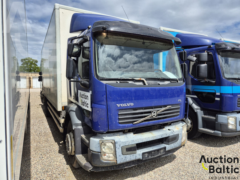 Volvo FL240 - Грузовик с закрытым кузовом: фото 2 Volvo FL240 - Грузовик с закрытым кузовом: фото 2