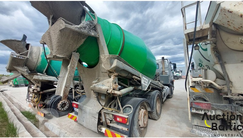 Volvo FM9 - Автобетоносмеситель: фото 3 Volvo FM9 - Автобетоносмеситель: фото 3