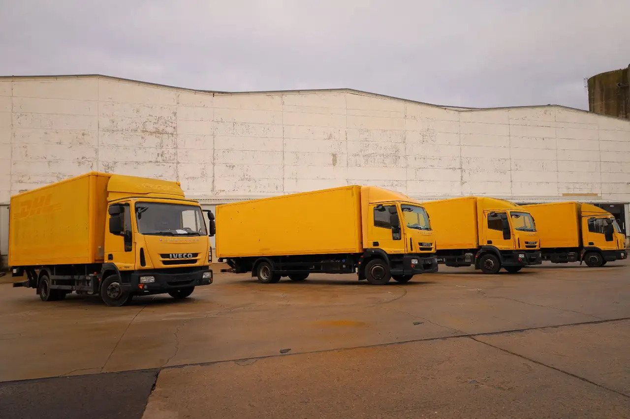 Iveco IG80EL2BA/1. Hand/Koffer - Грузовик с закрытым кузовом: фото 1 Iveco IG80EL2BA/1. Hand/Koffer - Грузовик с закрытым кузовом: фото 1