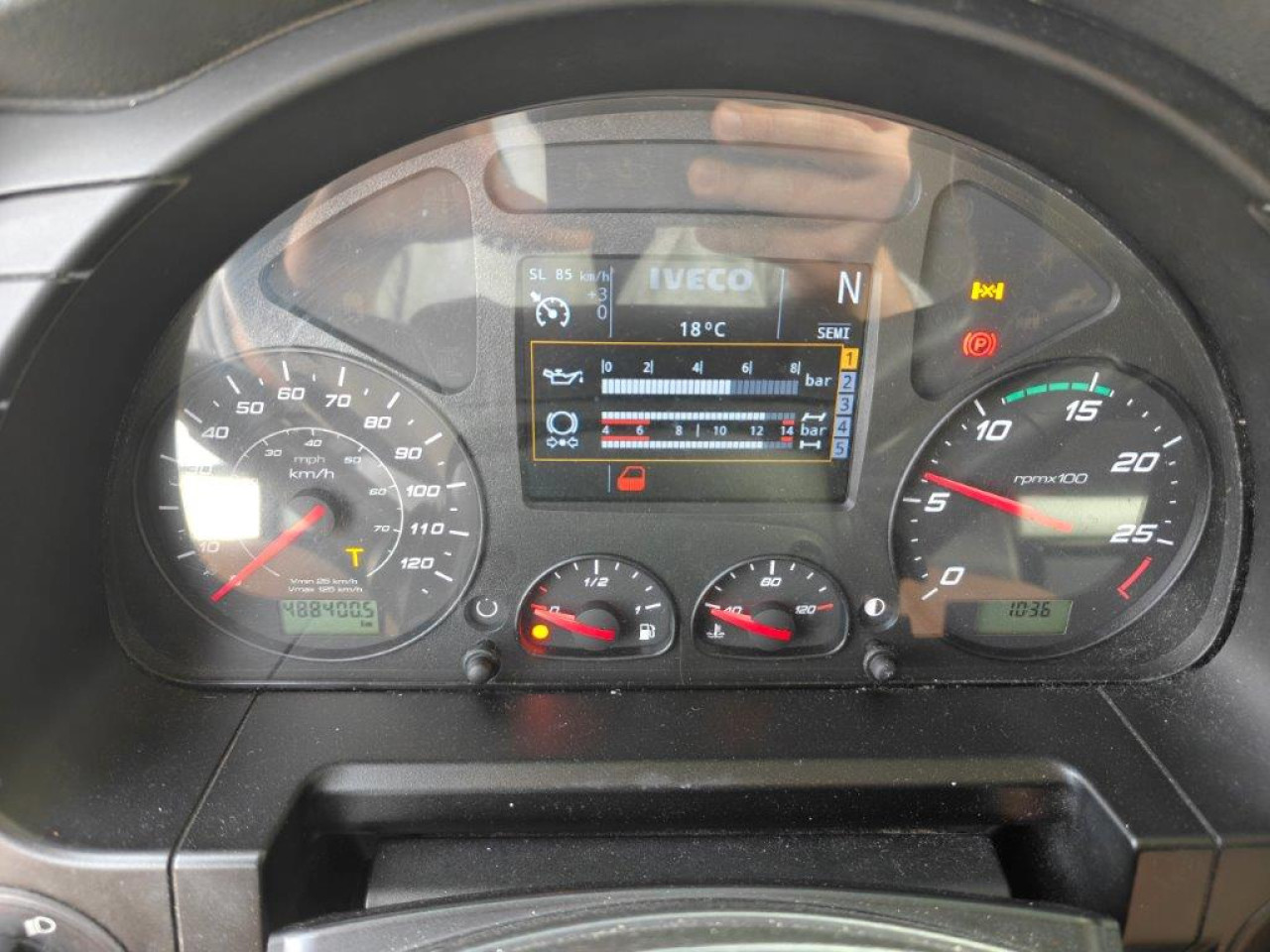 Тягач IVECO Stralis AS440S46T/PLNG Intarder Klima Luftfeder ZV: фото 10 Тягач IVECO Stralis AS440S46T/PLNG Intarder Klima Luftfeder ZV: фото 10