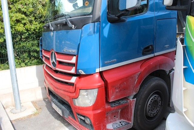 Mercedes-Benz Actros 4 2-Achser BM 963 1846 OM470 4x2 SZM - Тягач: фото 1 Mercedes-Benz Actros 4 2-Achser BM 963 1846 OM470 4x2 SZM - Тягач: фото 1