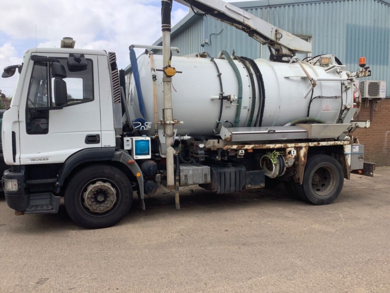 IVECO 180e25 euro5 - Ассенизатор: фото 3 IVECO 180e25 euro5 - Ассенизатор: фото 3