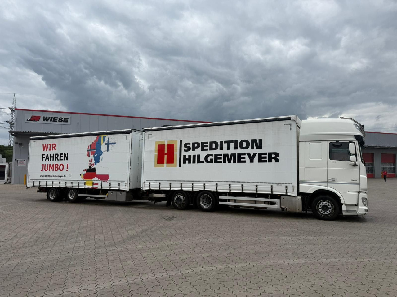 DAF XF 480 FAN LowDeck 6x2 Jumbo Inklusive Anhänger - Тентованный грузовик: фото 3 DAF XF 480 FAN LowDeck 6x2 Jumbo Inklusive Anhänger - Тентованный грузовик: фото 3