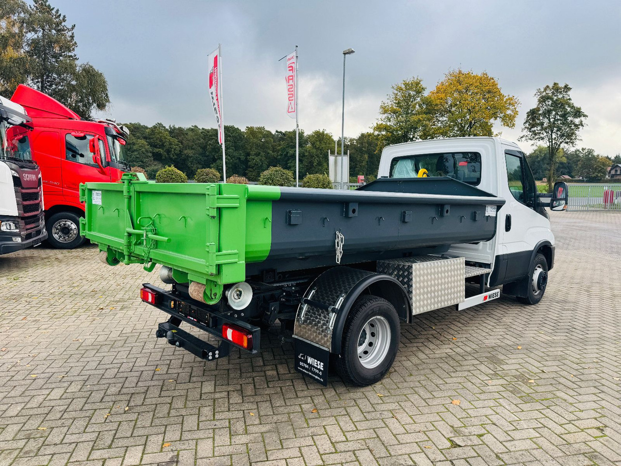 Iveco Daily 70C18H Hyva Abrollkipper - Крюковой мультилифт: фото 3 Iveco Daily 70C18H Hyva Abrollkipper - Крюковой мультилифт: фото 3