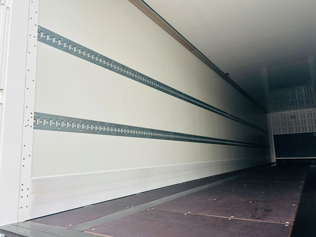 Krone Dry Liner 2-Achs Kofferauflieger Sofort Verfügba - Полуприцеп-фургон: фото 4 Krone Dry Liner 2-Achs Kofferauflieger Sofort Verfügba - Полуприцеп-фургон: фото 4