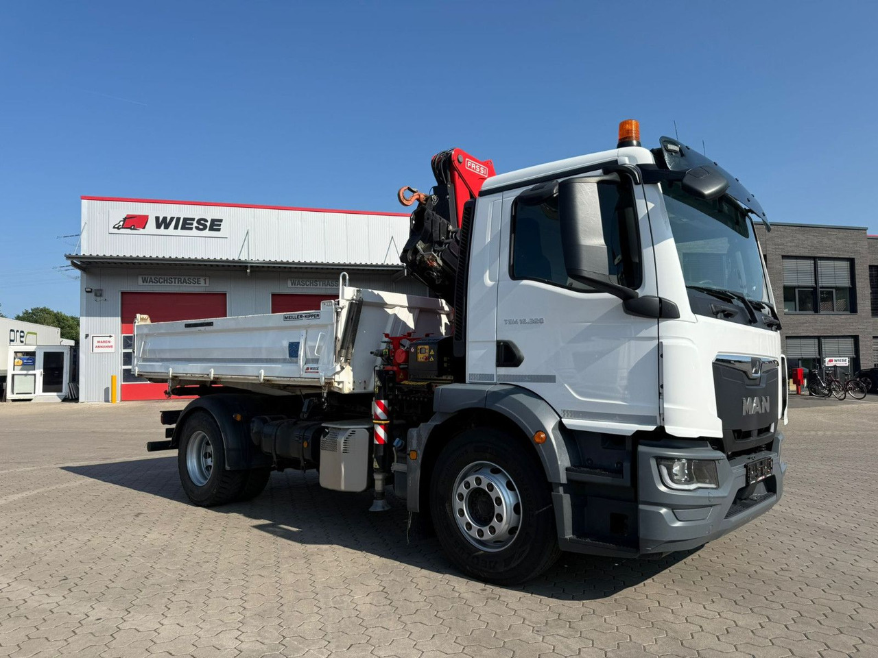 MAN TGM 18.320 4x2 BB Kran Fassi F135 Kipper Meiller - Автоманипулятор: фото 5 MAN TGM 18.320 4x2 BB Kran Fassi F135 Kipper Meiller - Автоманипулятор: фото 5