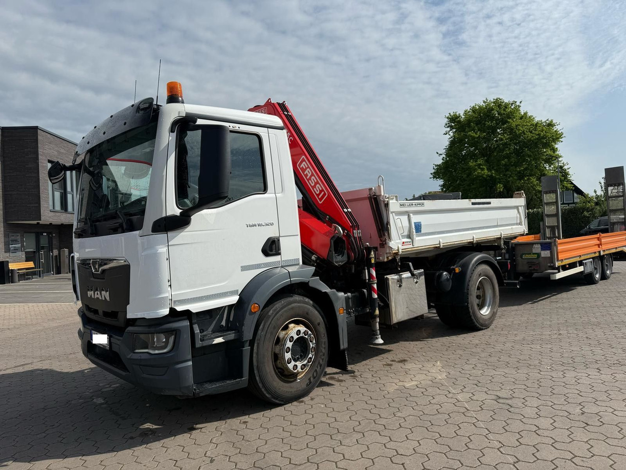 MAN TGM 18.320 4x2 BB Kran Fassi F135 Kipper Meiller - Автоманипулятор: фото 2 MAN TGM 18.320 4x2 BB Kran Fassi F135 Kipper Meiller - Автоманипулятор: фото 2