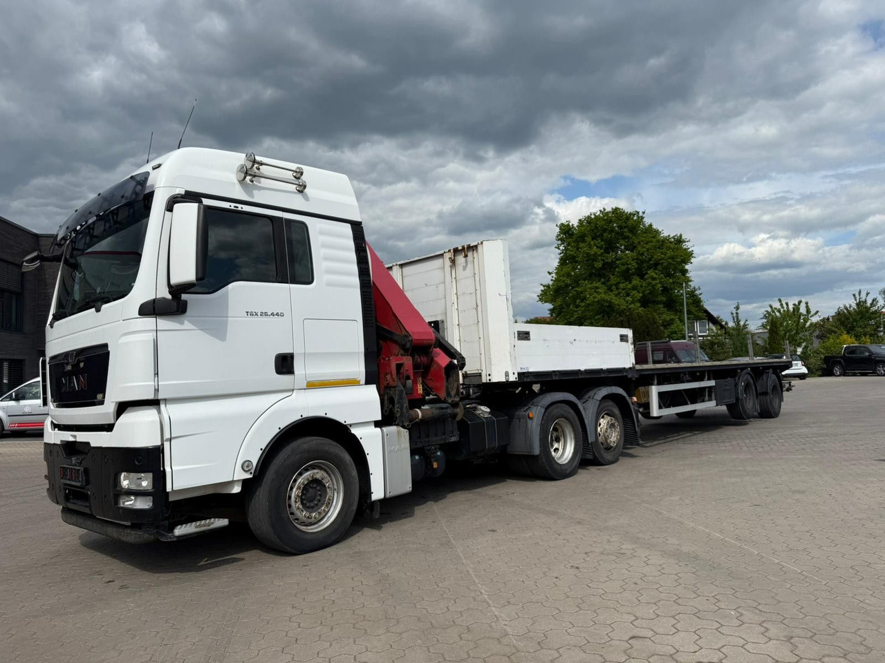MAN TGX 26.440 6x2 mit HMF 3000-5 Kran - Автоманипулятор: фото 2 MAN TGX 26.440 6x2 mit HMF 3000-5 Kran - Автоманипулятор: фото 2