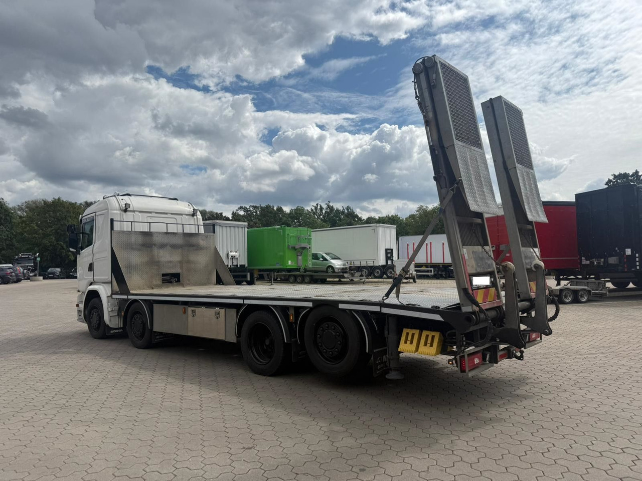 Scania G450 Baumaschinentransporter mit Rampen - Автовоз: фото 3 Scania G450 Baumaschinentransporter mit Rampen - Автовоз: фото 3