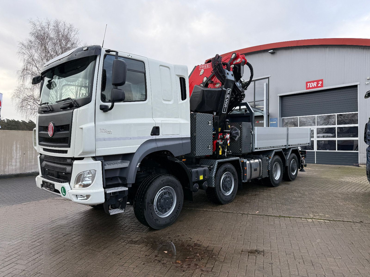 Tatra 41.500 8x8 Phoenix Fassi F710 Kran - Грузовик бортовой/ Платформа, Автоманипулятор: фото 1 Tatra 41.500 8x8 Phoenix Fassi F710 Kran - Грузовик бортовой/ Платформа, Автоманипулятор: фото 1